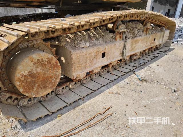 单侧履带整体（整机外观）