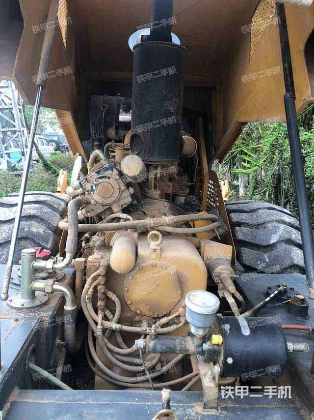 整机右后45°（设备外观及核心部件）