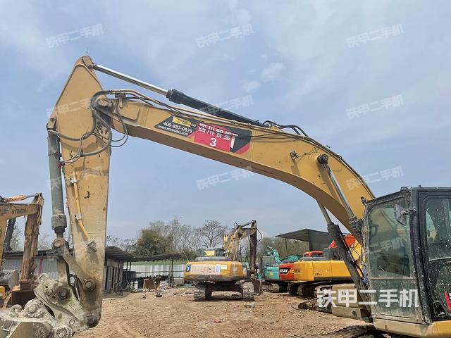 驾驶室整体（整机外观）