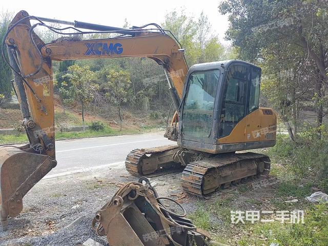 徐工XE75D挖掘机