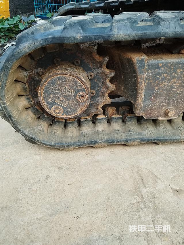 单侧履带整体（整机外观）