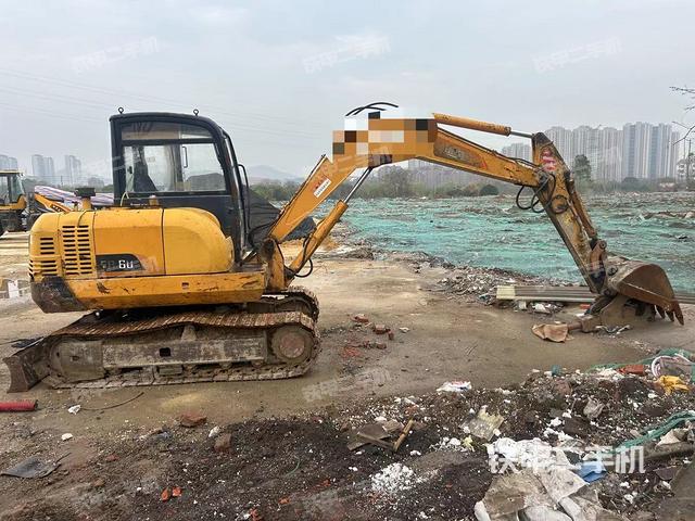 整机右后45°（整机外观）