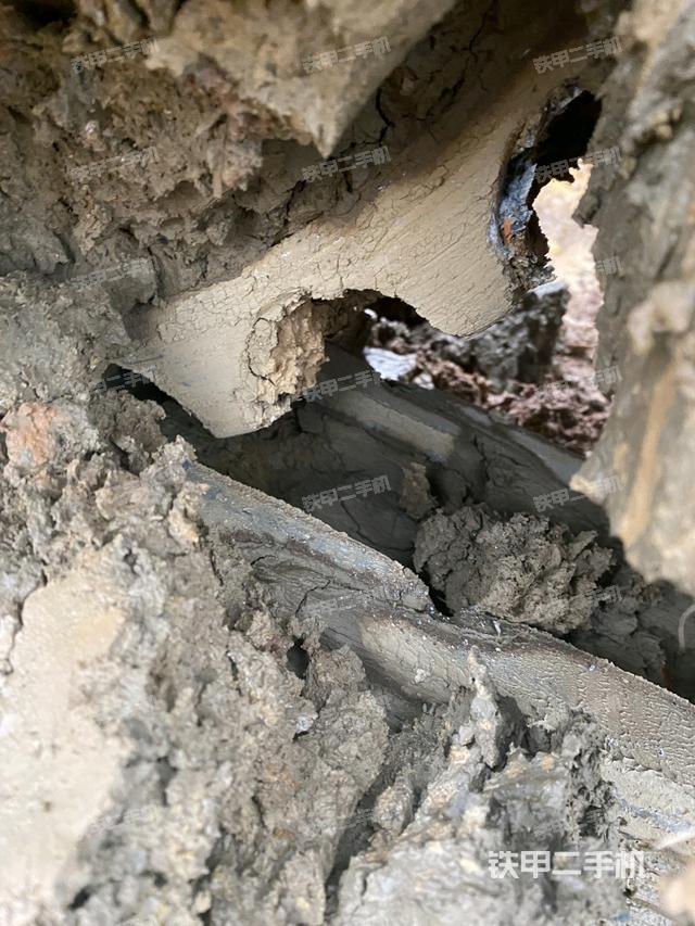 右側(cè)行走馬達(dá)蓋板（行走機(jī)構(gòu)）