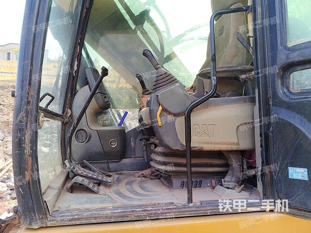 驾驶室整体（整机外观）