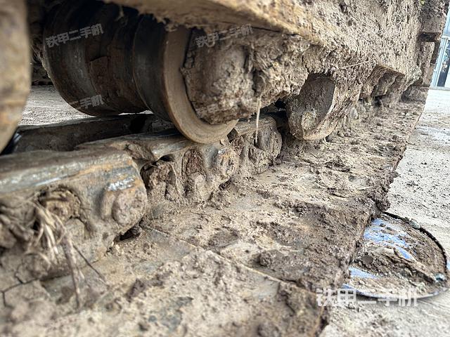 单侧履带整体（整机外观）