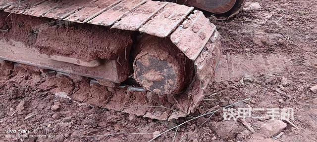 单侧履带整体（整机外观）