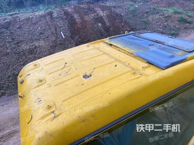 駕駛室頂部俯視（上車部件）