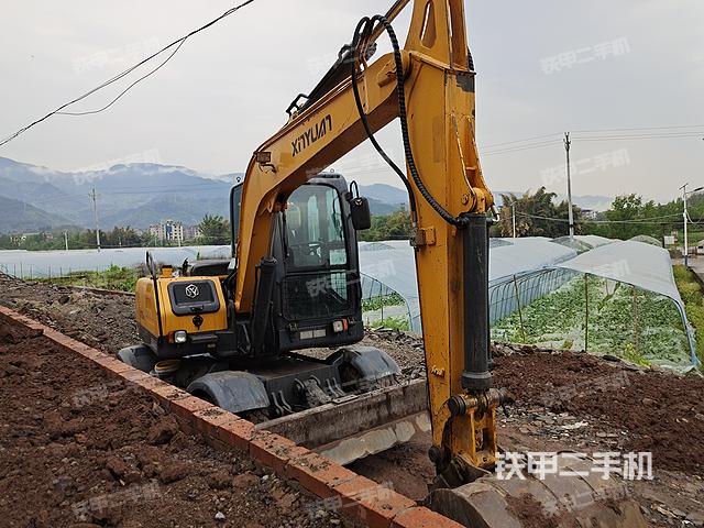 单侧履带整体（整机外观）