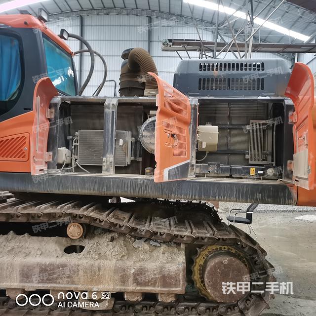 单侧履带整体（整机外观）