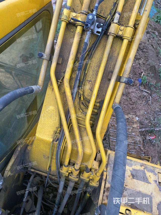 大臂油缸整體?豎拍（工作和回轉(zhuǎn)裝置）