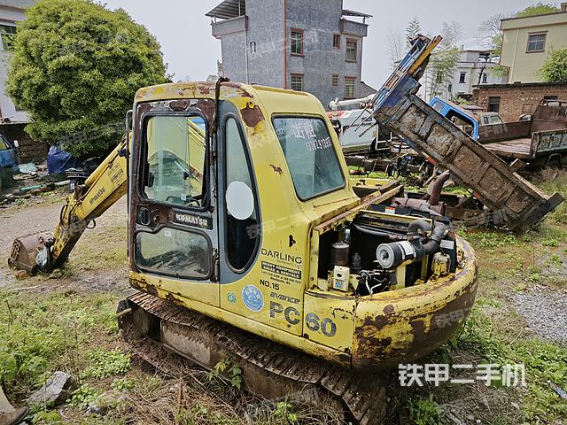 驾驶室顶部（整机外观）