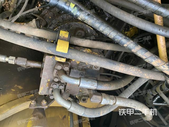 回轉(zhuǎn)馬達(dá)（上車部件）