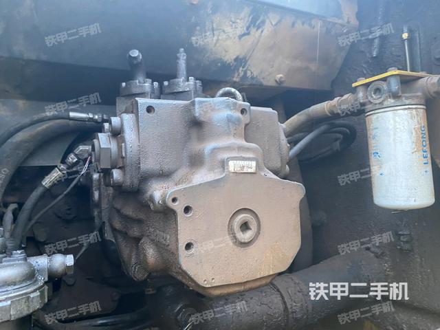 液壓泵斜45?左（大件艙室）