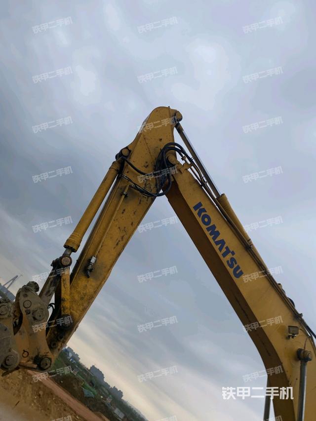 小臂整體左后（工作和回轉(zhuǎn)裝置）