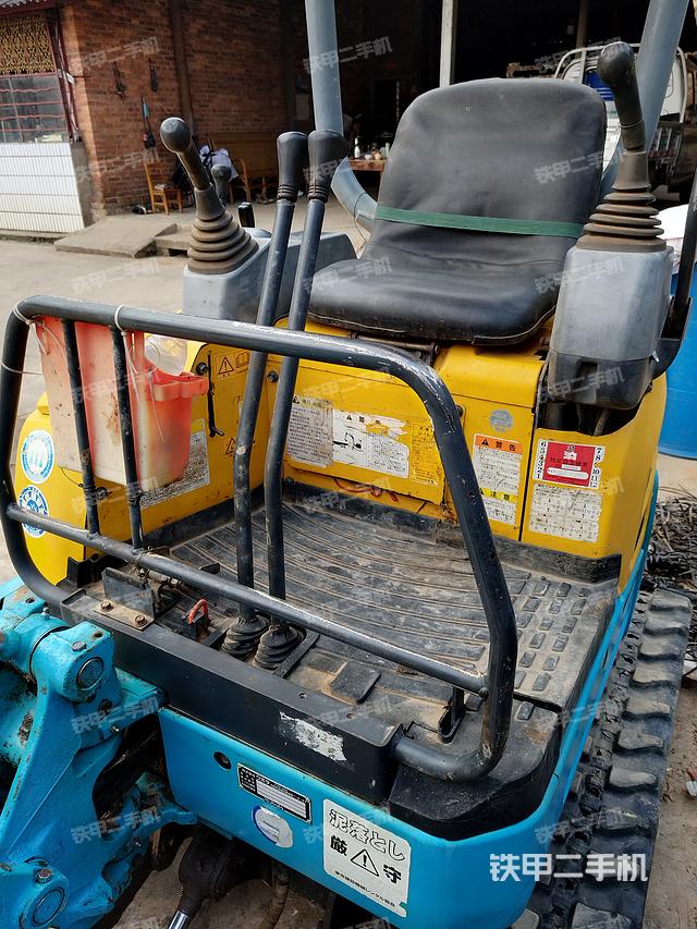 驾驶室整体（整机外观）