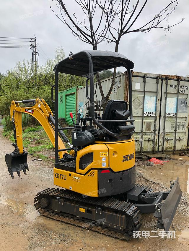 驾驶室顶部（整机外观）