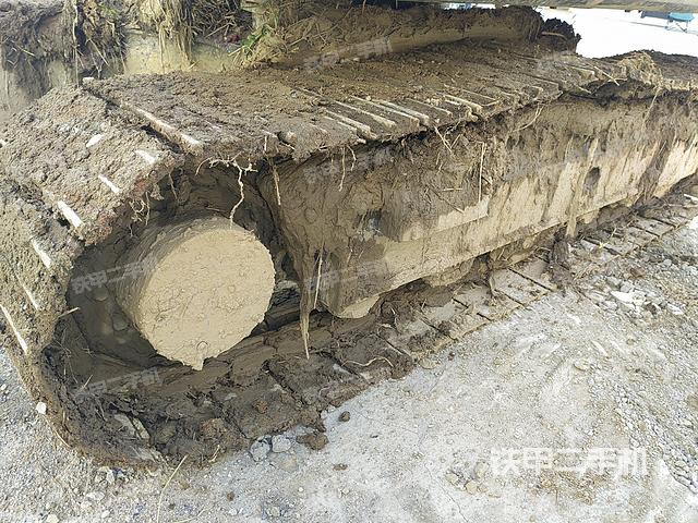 单侧履带整体（整机外观）