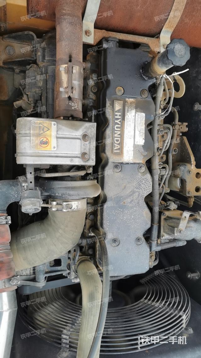 发动机整体俯视（整机外观）