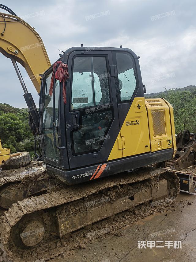 驾驶室整体（整机外观）