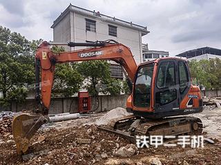 哈尔滨斗山DX75-9C挖掘机实拍图片