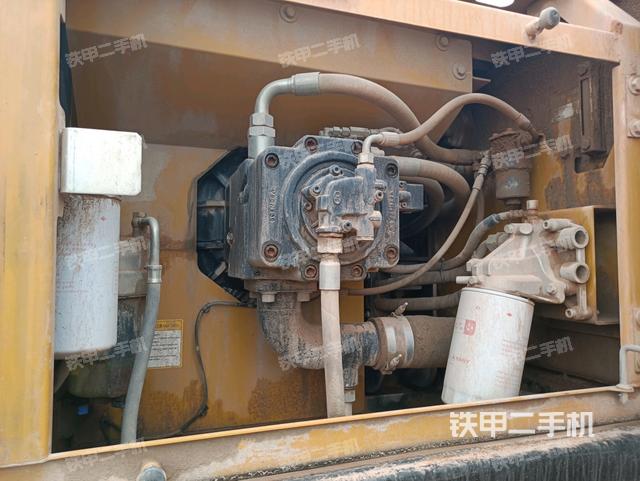 液压泵斜45 右（大件舱室）