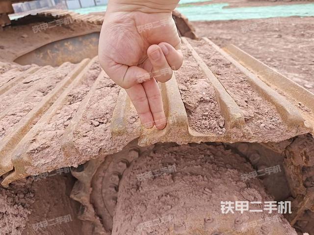 单侧履带整体（整机外观）