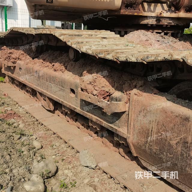 单侧履带整体（整机外观）