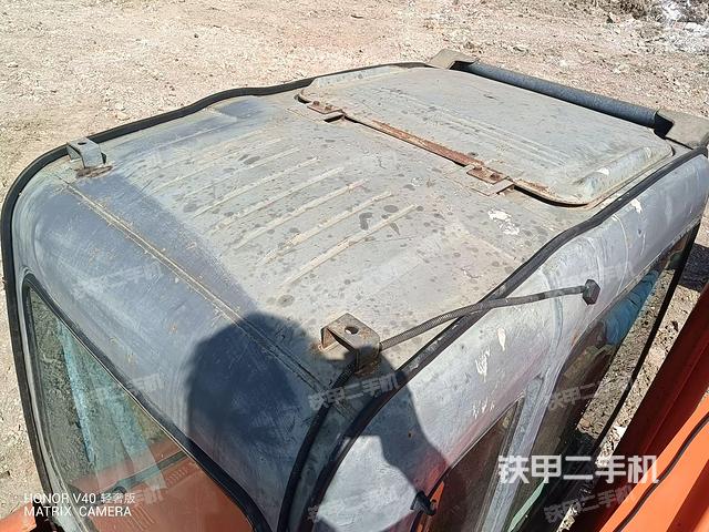 驾驶室顶部（整机外观）