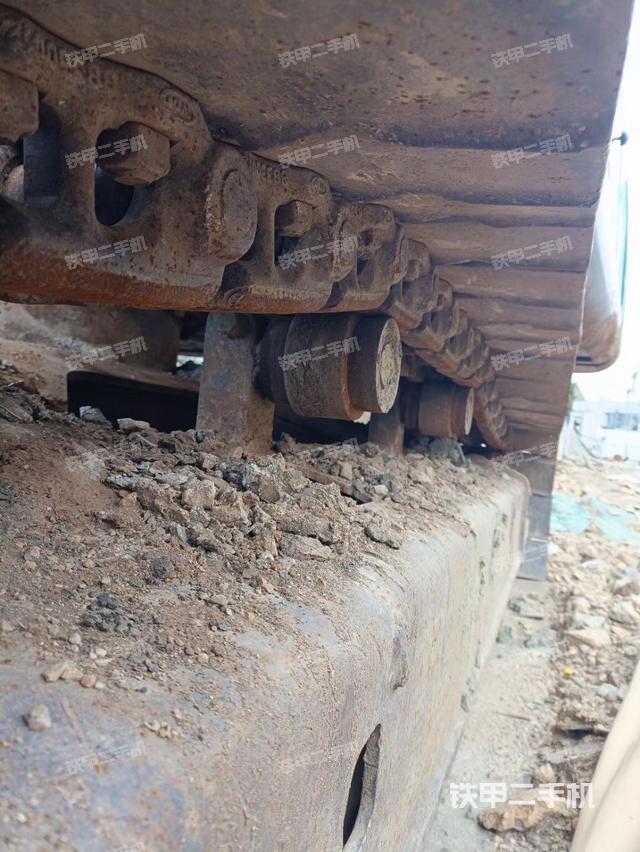 单侧履带整体（整机外观）