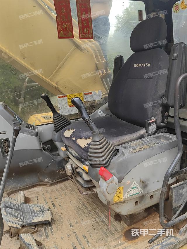 驾驶室整体（整机外观）