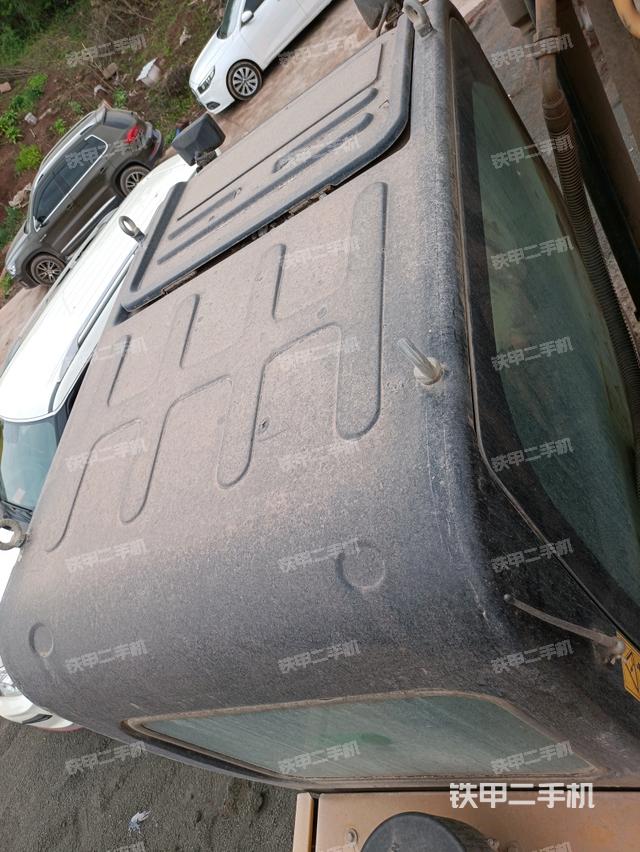 驾驶室顶部俯视（上车部件）