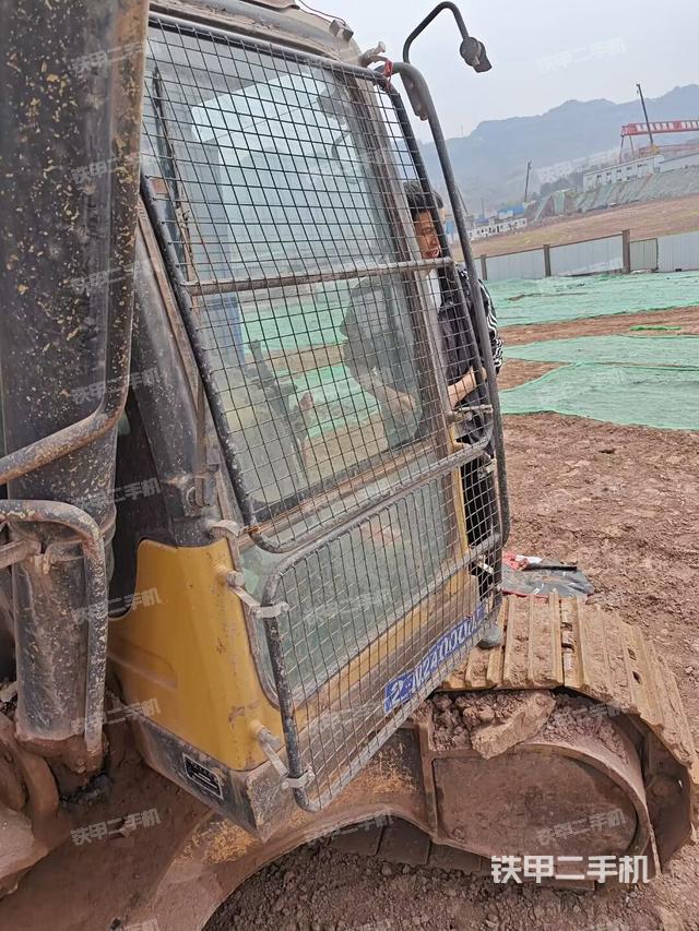 驾驶室整体（整机外观）