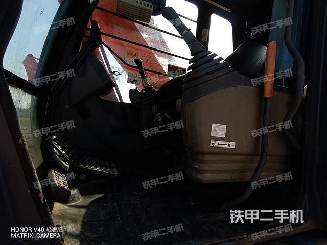 驾驶室整体（整机外观）