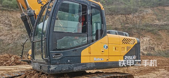 驾驶室整体（整机外观）