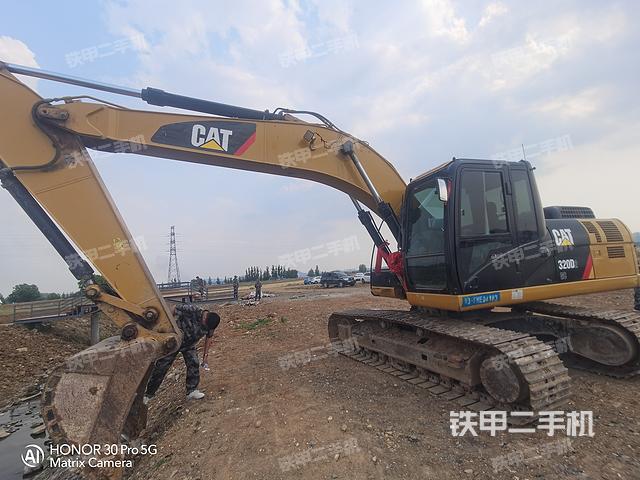 卡特彼勒320D2GC挖掘机