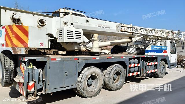 整机右后45°（设备外观及核心部件）