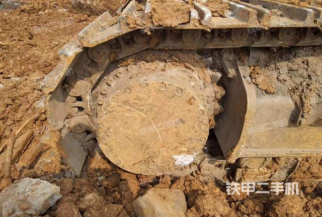 单侧履带整体（整机外观）