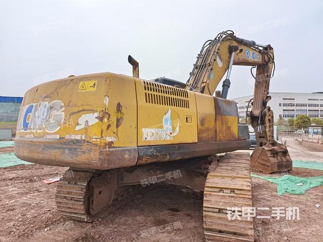 徐工XE370CA挖掘机