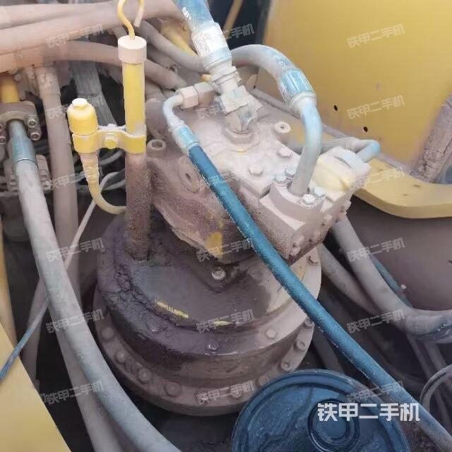 驾驶室顶部（整机外观）