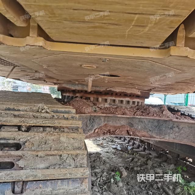 驾驶室整体（整机外观）