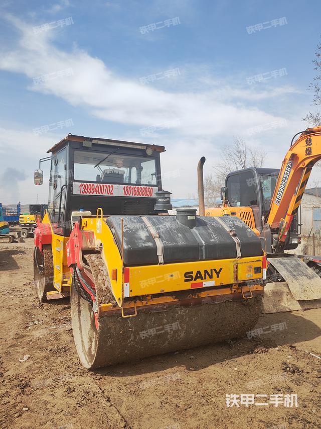 整机右后45°（设备外观及核心部件）