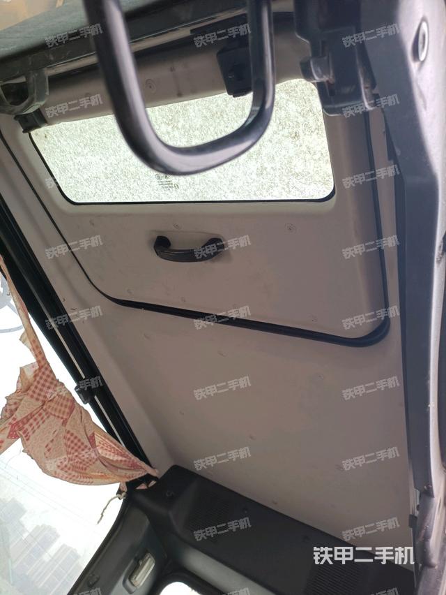 顶棚整体（驾驶室部分）