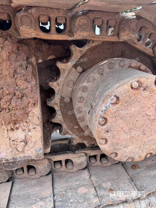 左驱动轮（行走机构）