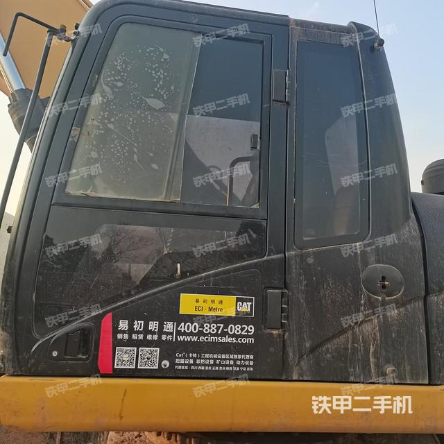 驾驶室整体（整机外观）