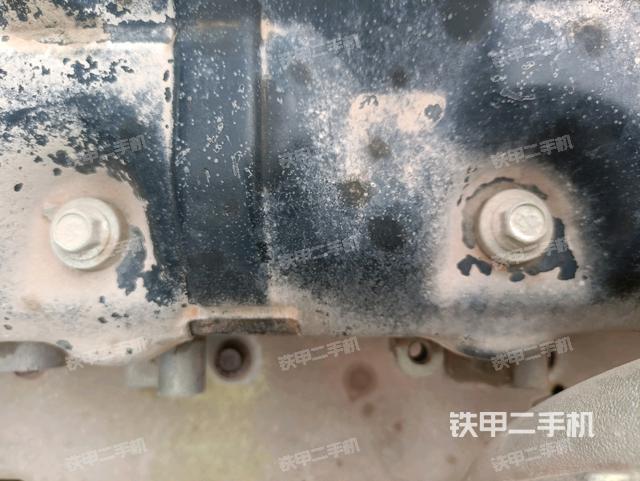 气门室盖螺丝特写（上车部件）