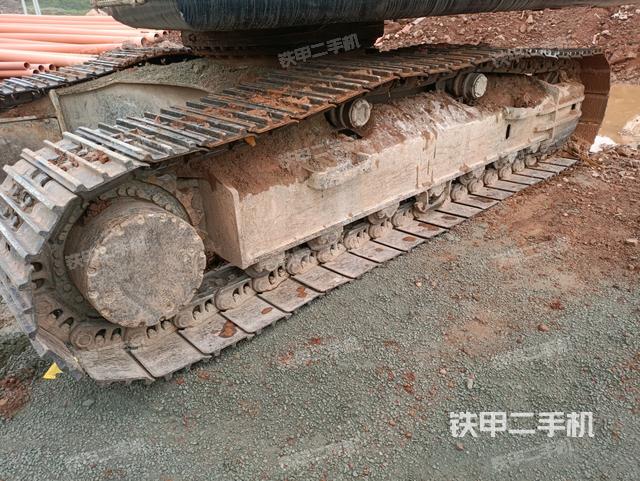 左侧履带整体 （行走机构）