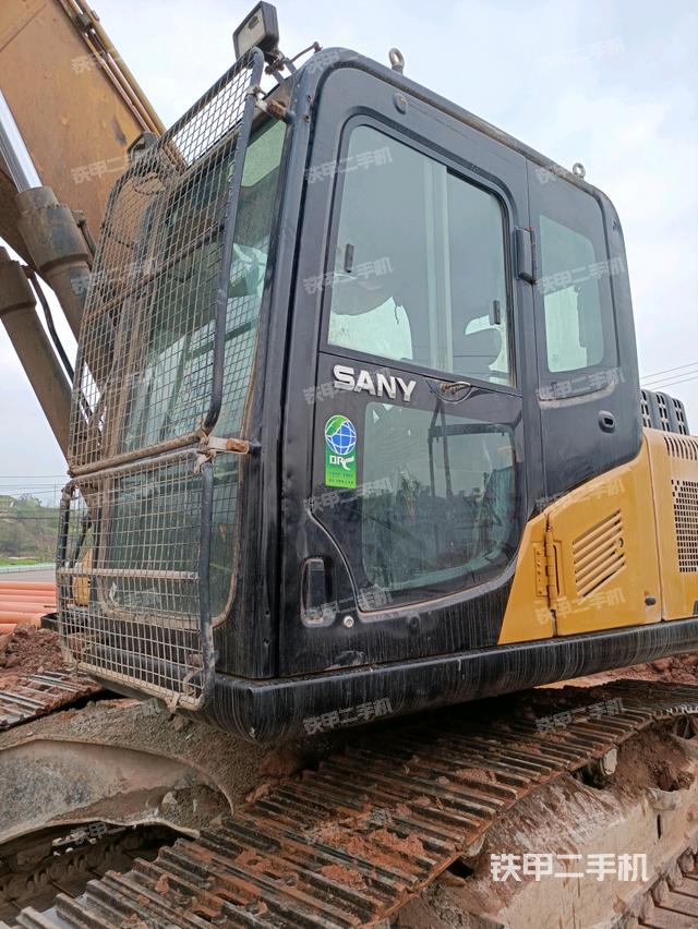 驾驶室正侧（驾驶室部分）