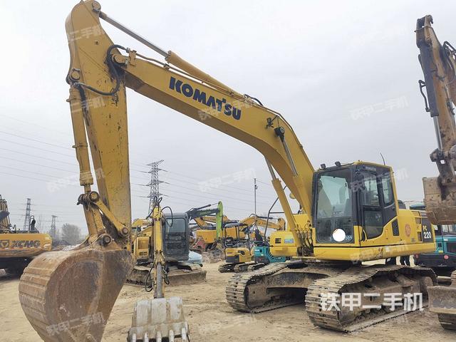 小松PC200-8M0挖掘机