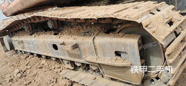 单侧履带整体（整机外观）