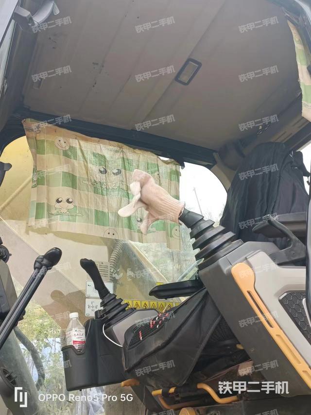 单侧履带整体（整机外观）